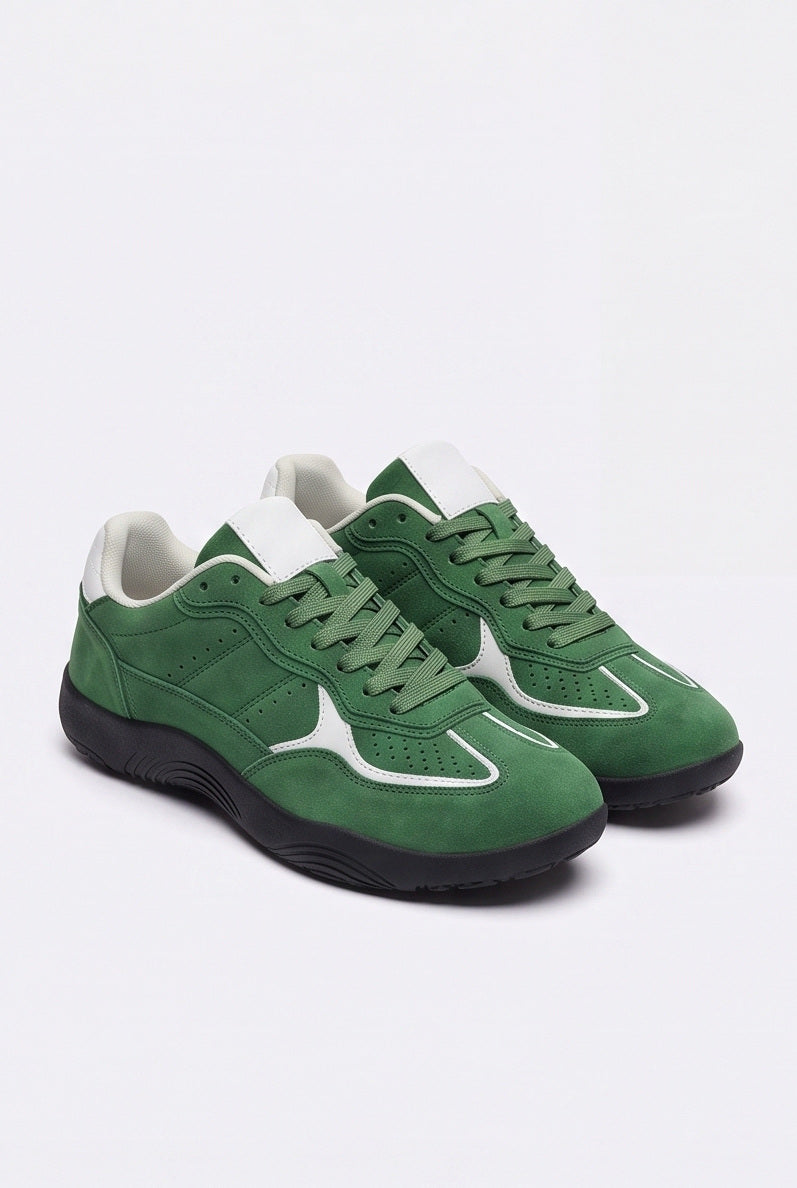 Baskets Rétro coloris Vert - vue de trois quarts, la paire