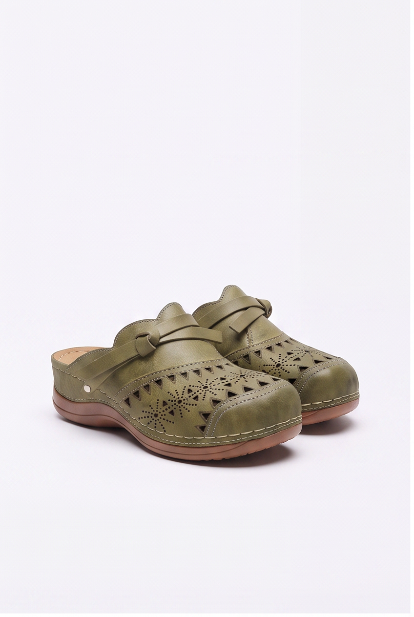 Sabots Ninon coloris Vert kaki - vue de trois quarts, la paire