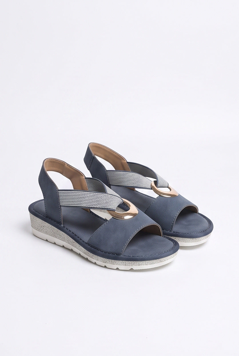 Sandales Suzanne coloris Bleu - vue de trois quarts, la paire